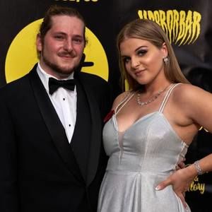 Meet your Posher, Peri